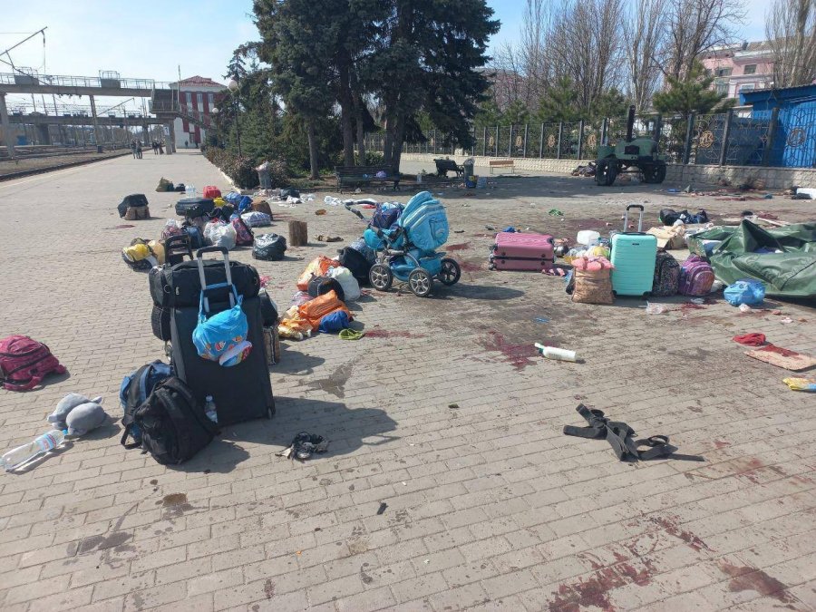 Kramatorsk Station after Russia bombed it as civilians were trying to escape Photo tweeted by Ukraine’s Foreign Minister, Dmytro Kuleba