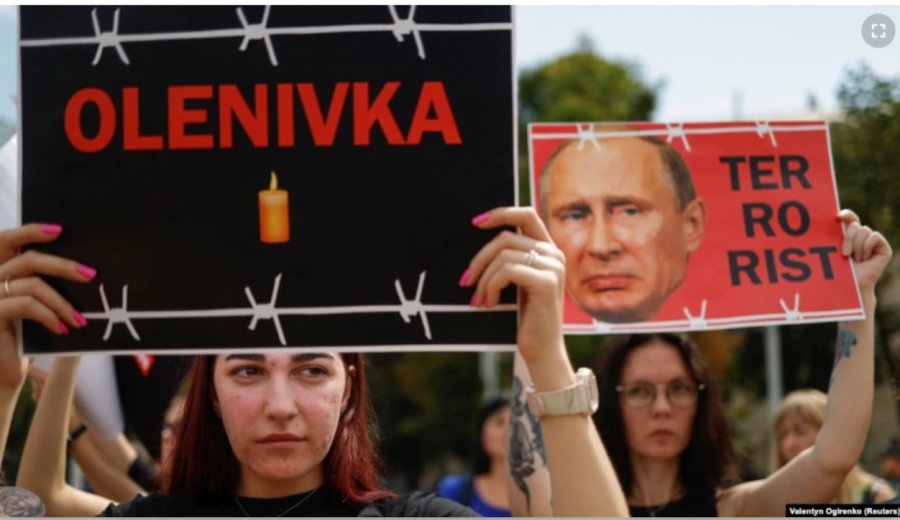 Relatives of Azovstal defenders holding a picket in Kyiv on 30 July, demanding an investigation into the killing of POWs at Olenivka and for Russia to be declared a terrorist state Photo Valentyn Ogirenko, Reuters