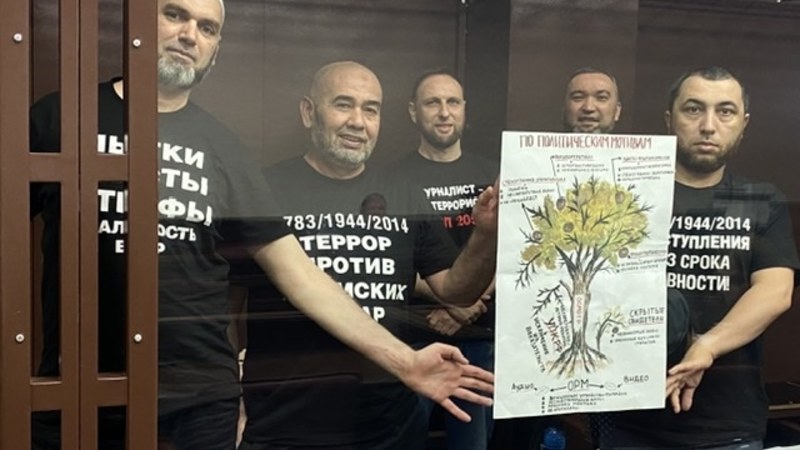 From left Rustem Sheikhaliev, Yashar Muyedinov, Ruslan Suleimanov, Enver Ametov and Osman Arifmemetov in court, 16 August 2022 Photo Crimean Solidarity