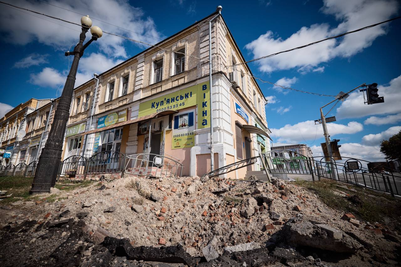 Розбитий окупантами Куп’янськ, фото з телеграм-каналу Володимира Зеленського
