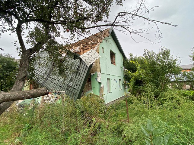 Будинок у Бородянці, зруйнований під час бомбардування російської авіації