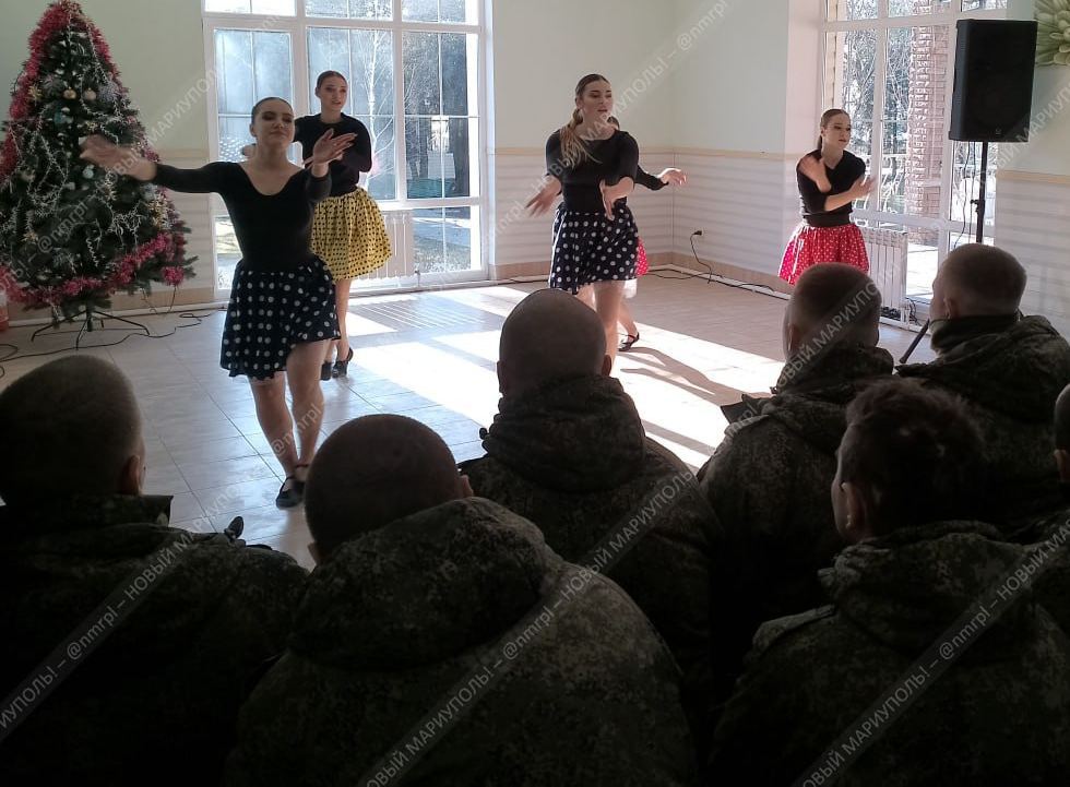 Mariupol teenagers forced to dance and entertain Russian soldiers Photo posted by Petro Andriushchenko
