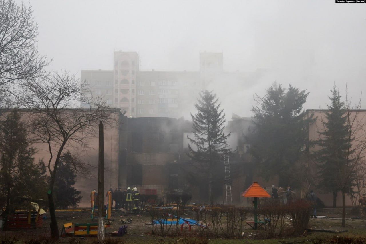 Місце авіакатастрофи у Броварах © Валентин Огіренко / Reuters