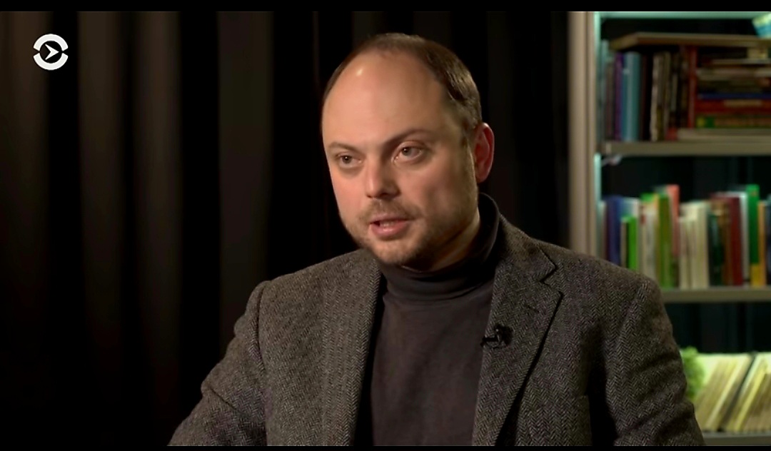 Володимир Кара-Мурза говорить про отруєння. Скриншот з відео.