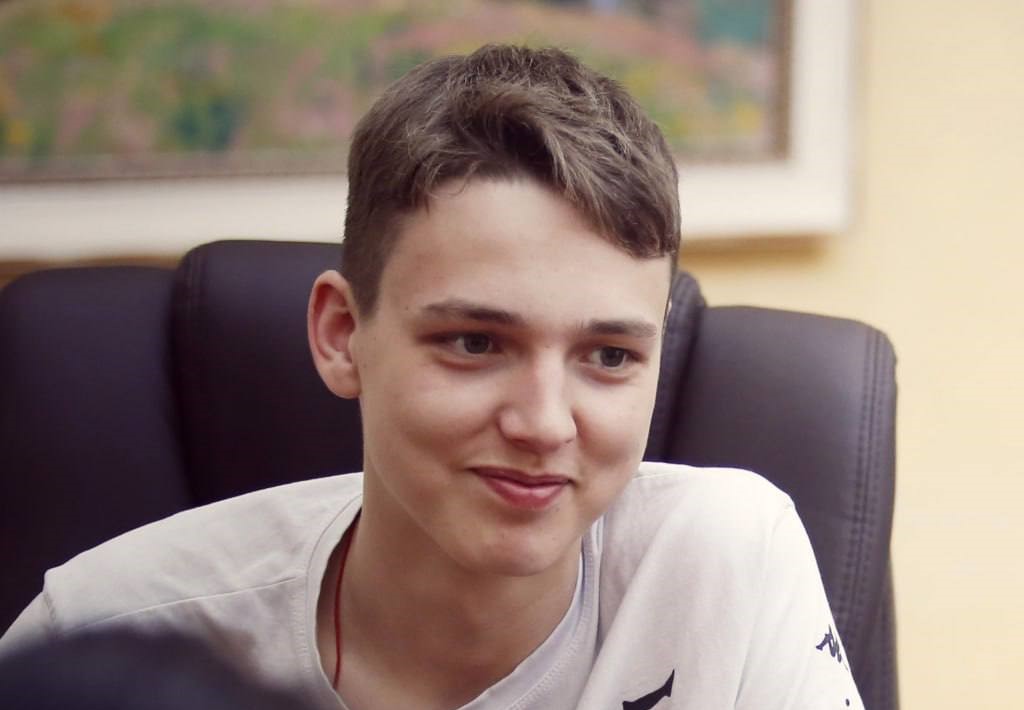 Маріупольський підліток В’ячеслав повернувся в Україну, фото: телеграм-канал Ірини Верещук