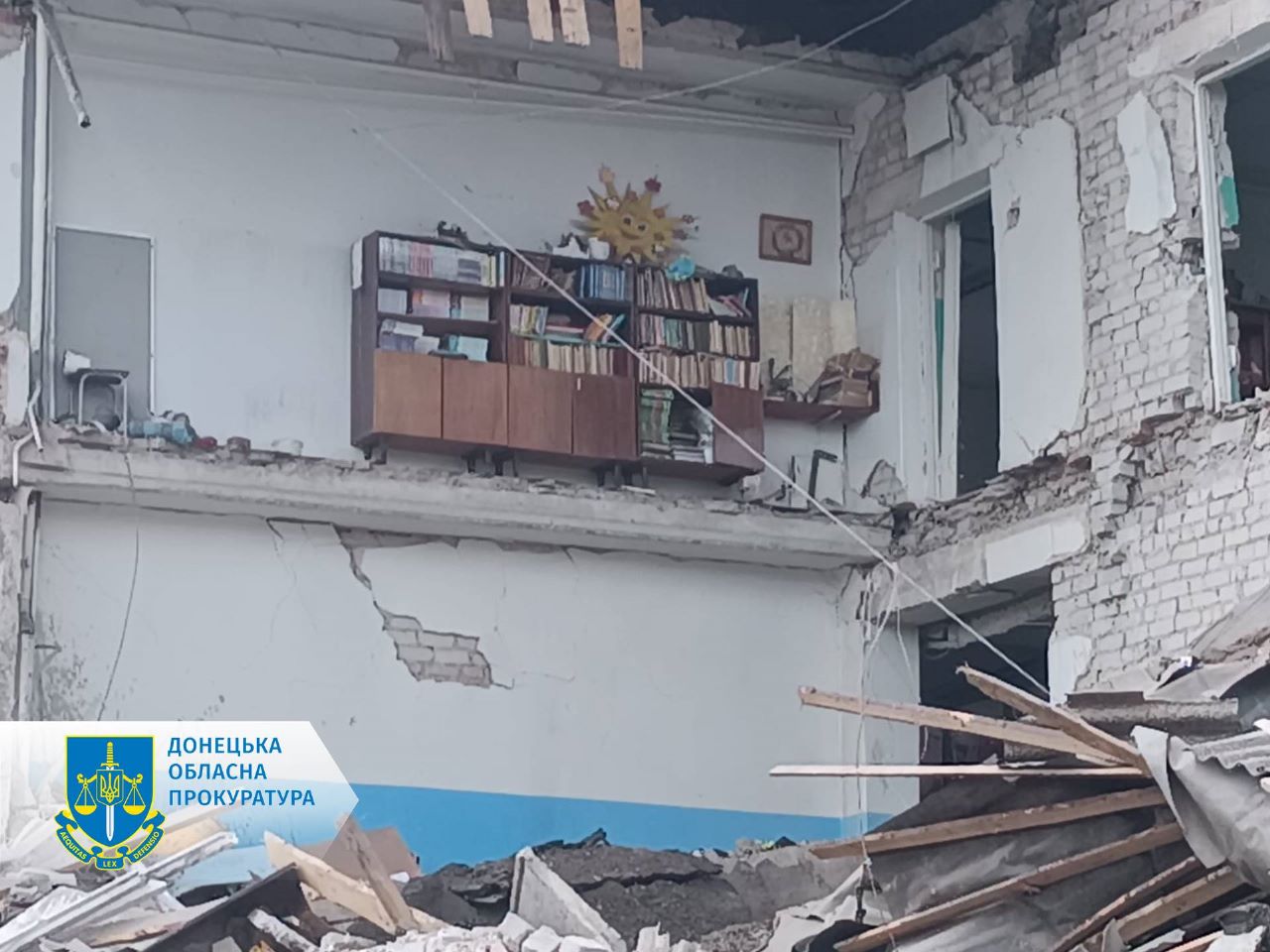 Зруйнована школа в селі Сергіївка Донецької області. Фото: Донецька обласна прокуратура