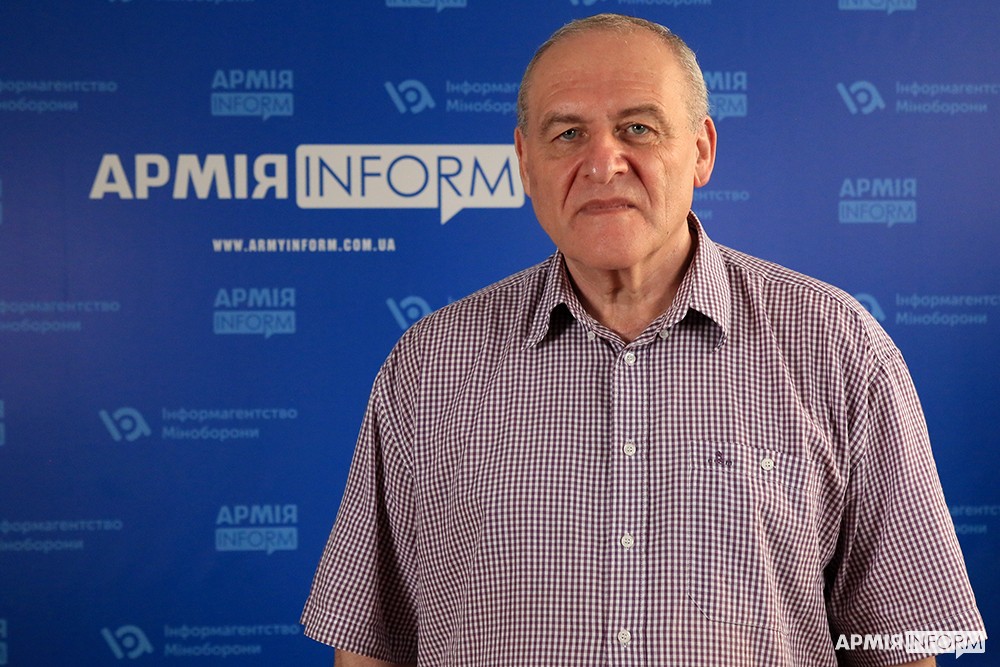 Директор ХПГ, голова Правління Української Гельсінської спілки з прав людини Євген Захаров