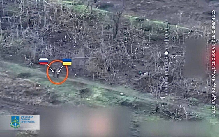 Drone footage as posted by Radio Svoboda showing the Ukrainian POWs apparently used as human shields by Russian military