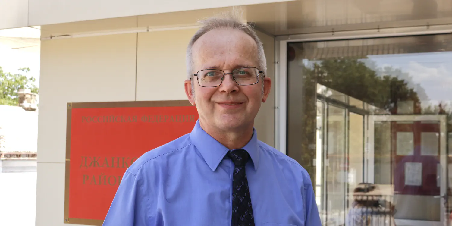 Віктор Урсу в день оголошення вироку. Світлина з сайту Європейської асоціації Свідків Єгови.