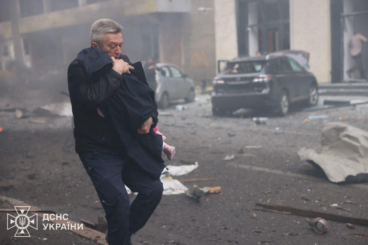 Фото: ДСНС України [Харків, удар по дитячому садку, 22 жовтня 2025]