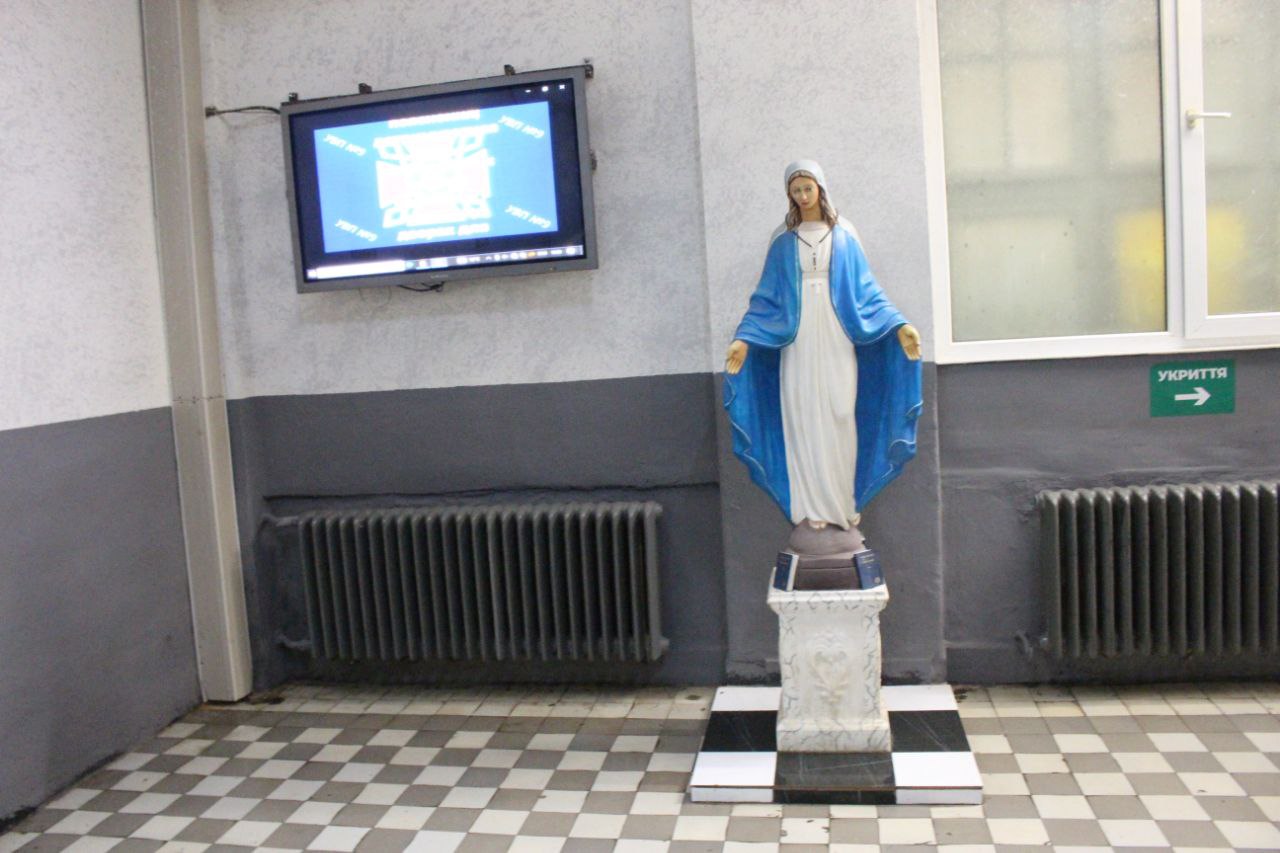 [“Закарпатська установа виконання покарань №9”]