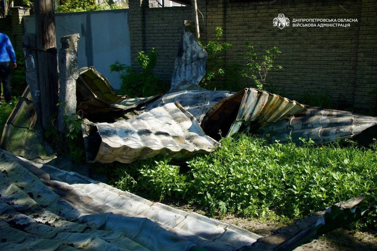 5 квітня 2026 року. Наслідки нічної атаки РФ на Дніпро. Фото з телеграм-каналу очільника Дніпропетровської ОВА.