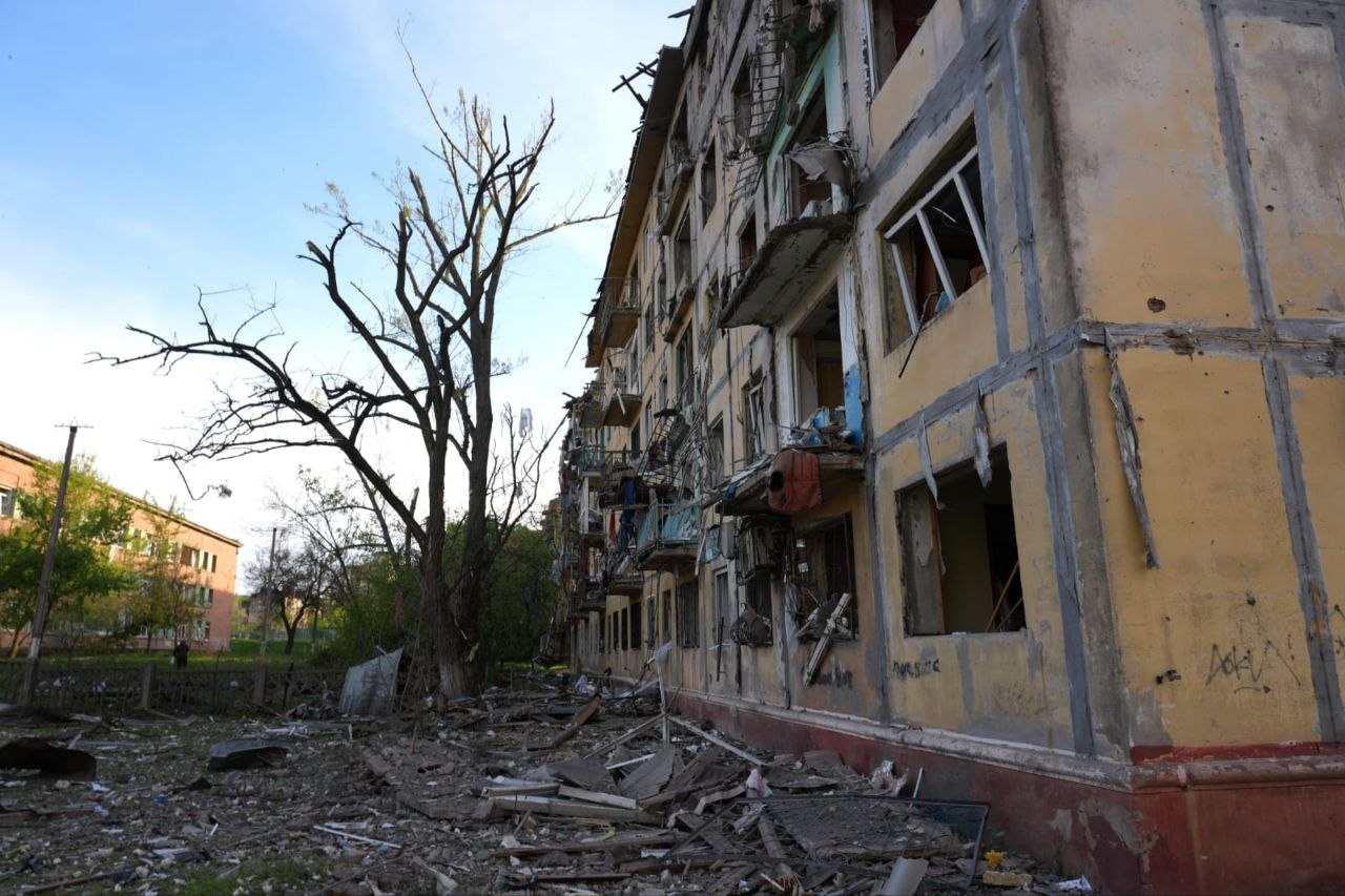 5 квітня 2026 року. Краматорськ після атаки РФ. Фото з телеграм-каналу очільника Донецької ОВА Вадима Філашкіна.