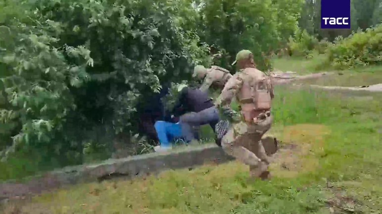 Скриншот з відео